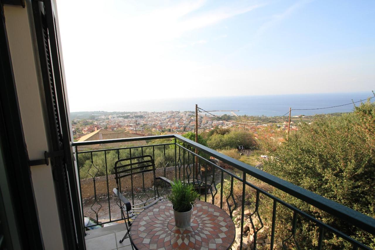 Villa Kiparissia Castle & Sea View à Kyparissia Extérieur photo