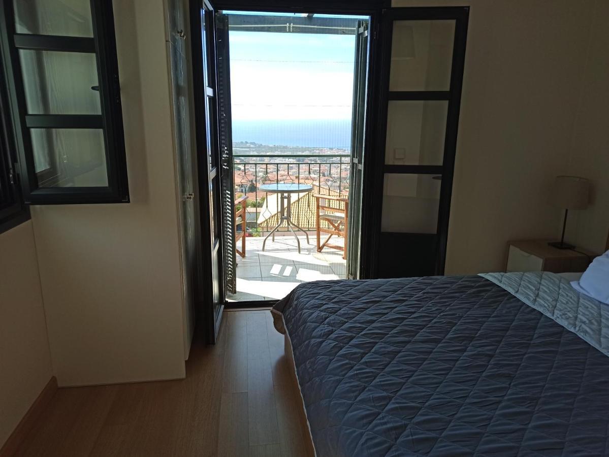 Villa Kiparissia Castle & Sea View à Kyparissia Extérieur photo