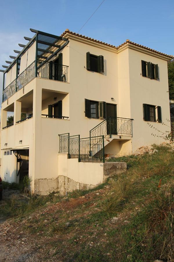 Villa Kiparissia Castle & Sea View à Kyparissia Extérieur photo